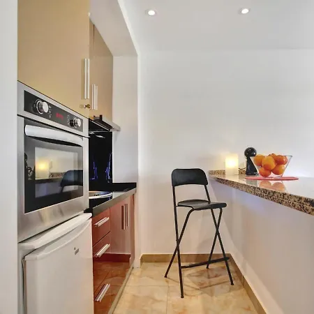 Apartman Zen Holidays, Heated Pool, Air Con, Terrace