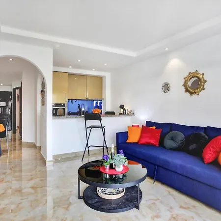 Apartmán Zen Holidays, Heated Pool, Air Con, Terrace *